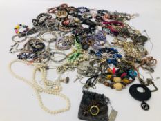 2 X BAGS CONTAINING EXTENSIVE ASSORTMENT OF COSTUME JEWELLERY