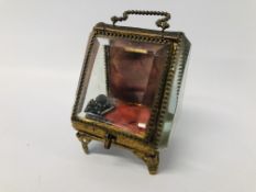 VINTAGE GLASS AND GILDED POCKET WATCH DISPLAY ALONG WITH A WHITE METAL T-BAR CHAIN A/F