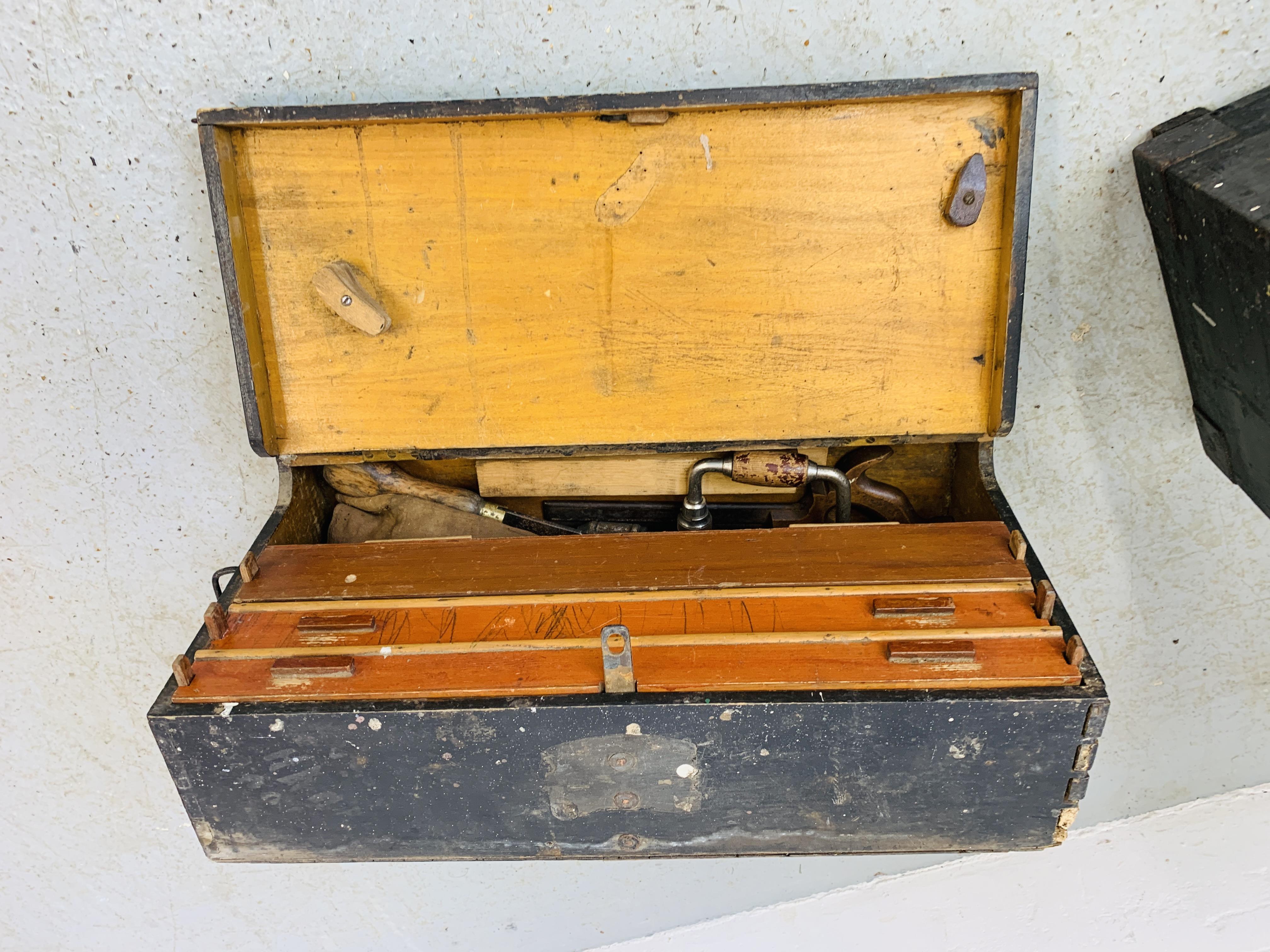 2 WOODEN CARPENTRY BOXES CONTAINING VARIOUS HAND TOOLS TO INCLUDE PLANES, FILES, MEASURES ETC. - Image 4 of 8