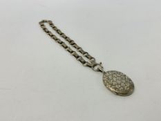 VINTAGE WHITE METAL LOCKET & CHAIN,