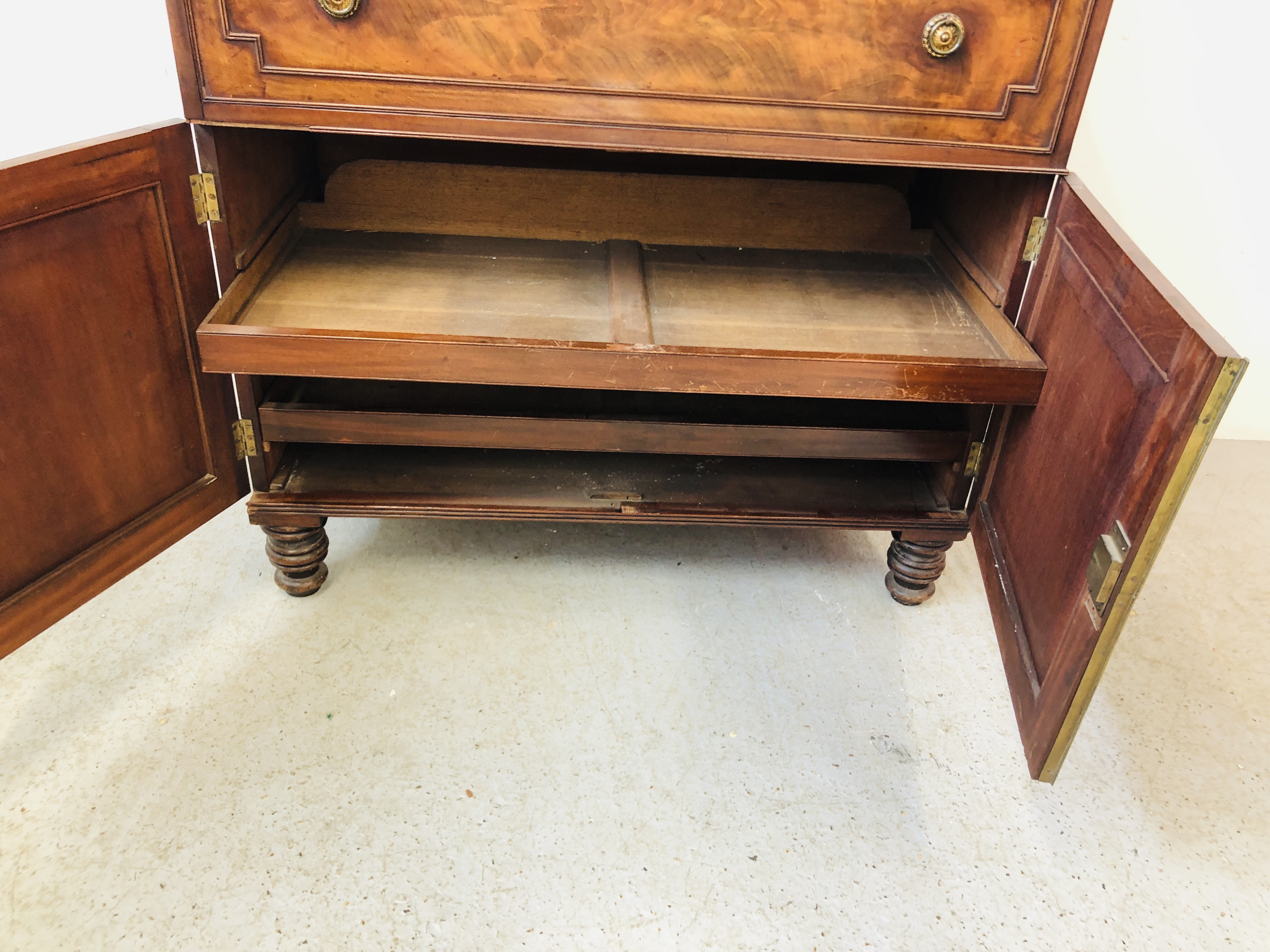 GEORGIAN MAHOGANY SECRETIAIRE BOOK CASE W 107CM, D 53CM, - Image 14 of 15