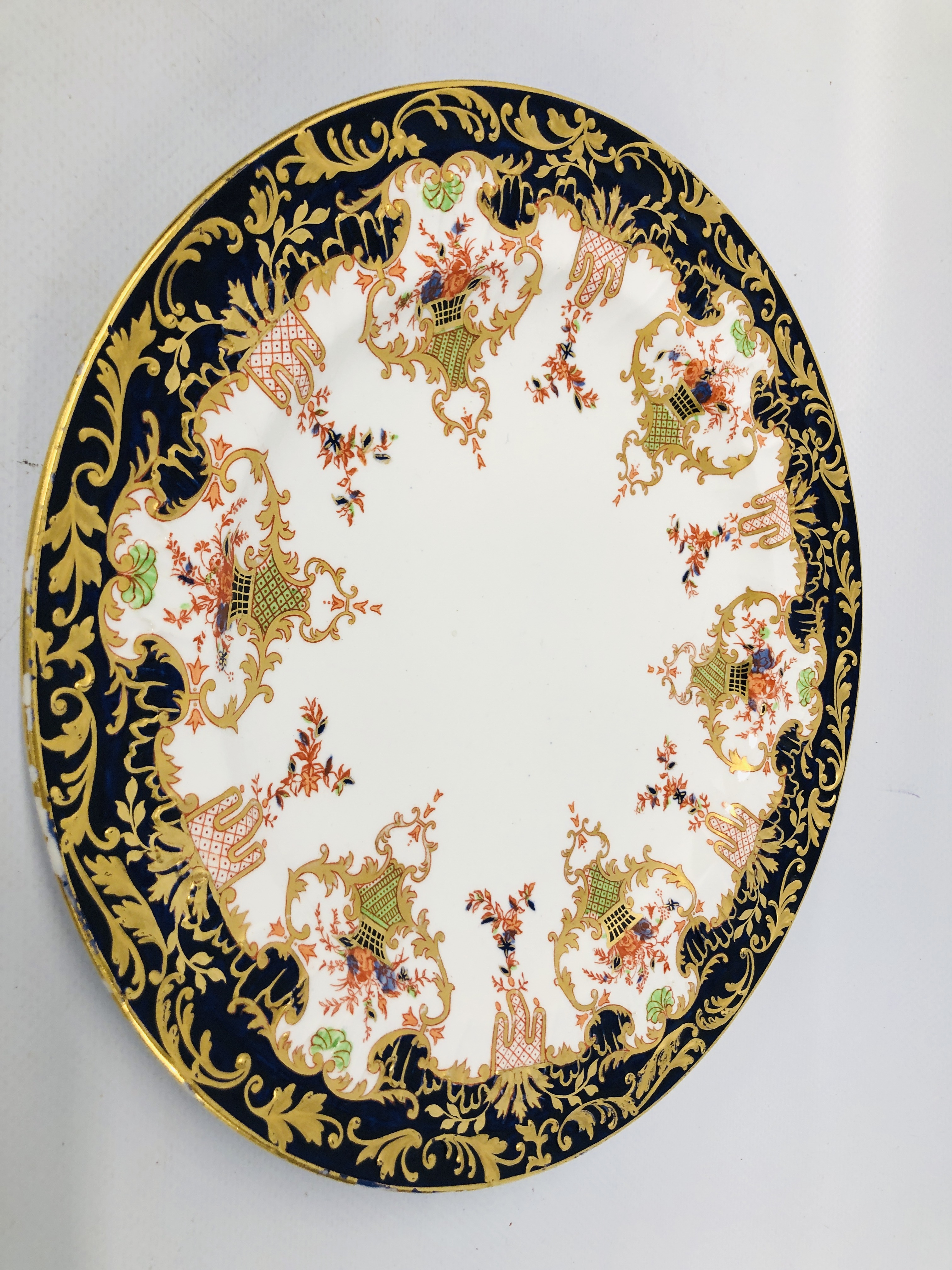 COLLECTION OF PERIOD PLATES TO INCLUDE A SET OF 4 HANDPAINTED FLORAL PATTERN PLATES "3090", - Image 2 of 17