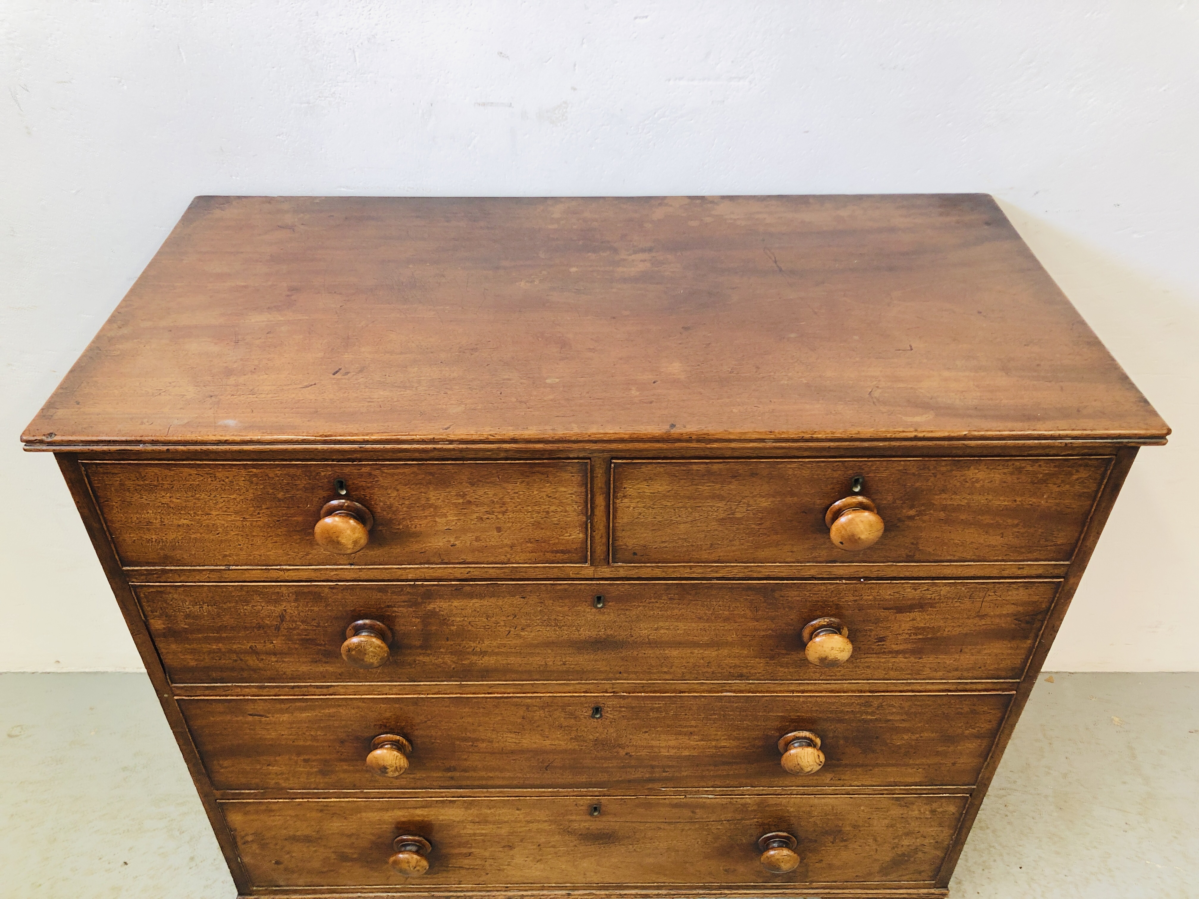 VICTORIAN MAHOGANY 2 OVER 3 DRAWER CHEST W 110CM, D 54CM, - Image 2 of 6