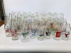 A COLLECTION OF MIXED VINTAGE MILK BOTTLES IN TWO BOXES