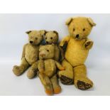 BOX CONTAINING 4 VINTAGE TEDDY BEARS TO INCLUDE BUTTON EYES ETC