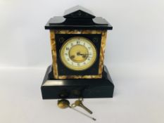 DECORATIVE PERIOD SLATE AND MARBLE MANTEL CLOCK (WITH KEY AND PENDULUM) H 31CM