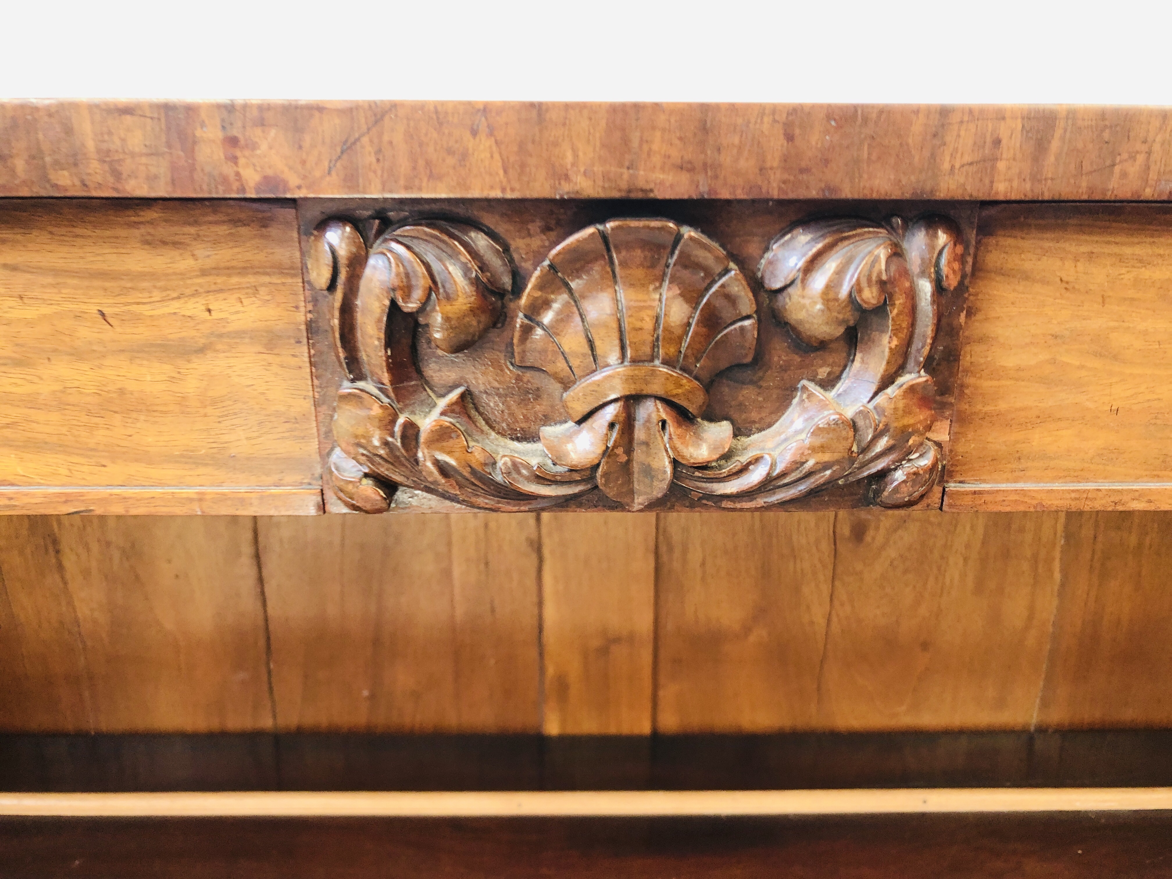 PERIOD MAHOGANY 2 DRAWER BOOKCASE WITH COLUMN SUPPORTS, CENTRAL CREST (SOME LOSES) W 137CM, H 92CM, - Image 3 of 8