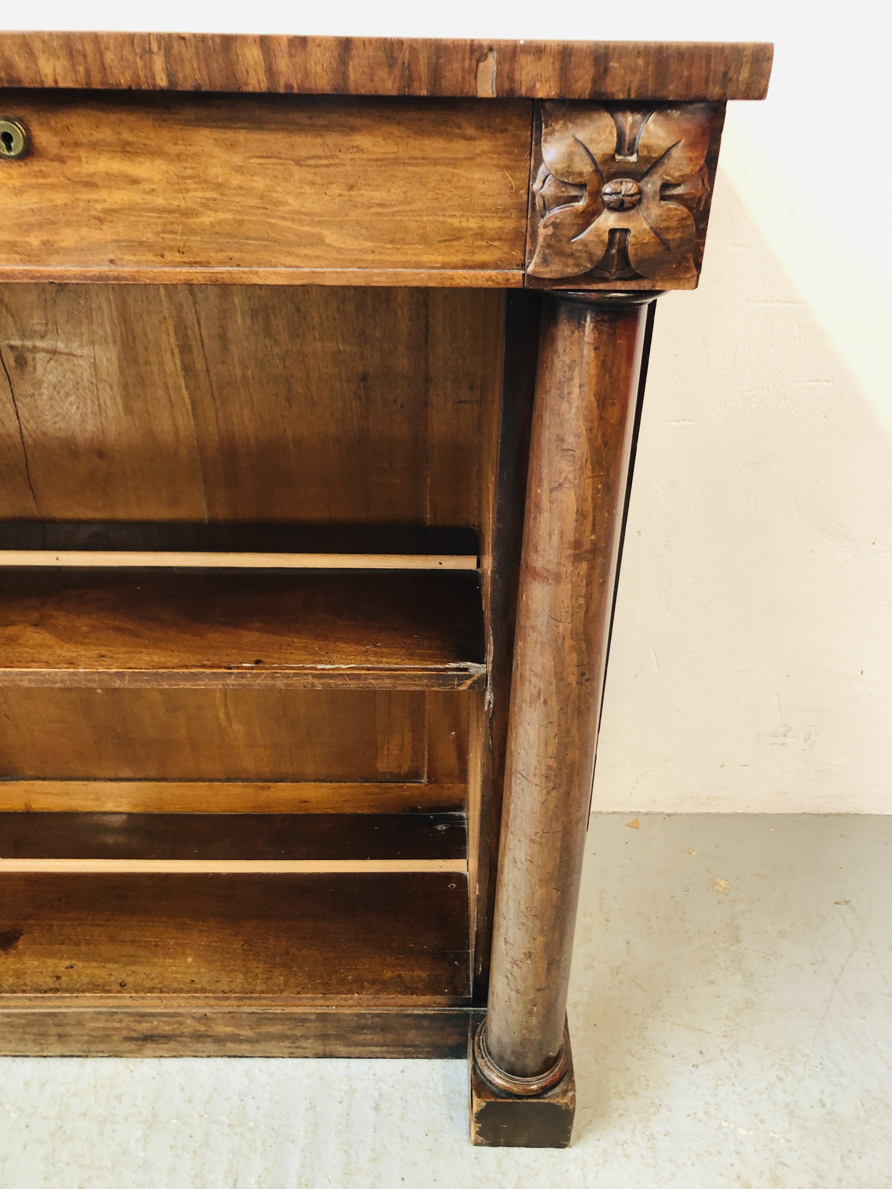 PERIOD MAHOGANY 2 DRAWER BOOKCASE WITH COLUMN SUPPORTS, CENTRAL CREST (SOME LOSES) W 137CM, H 92CM, - Image 4 of 8