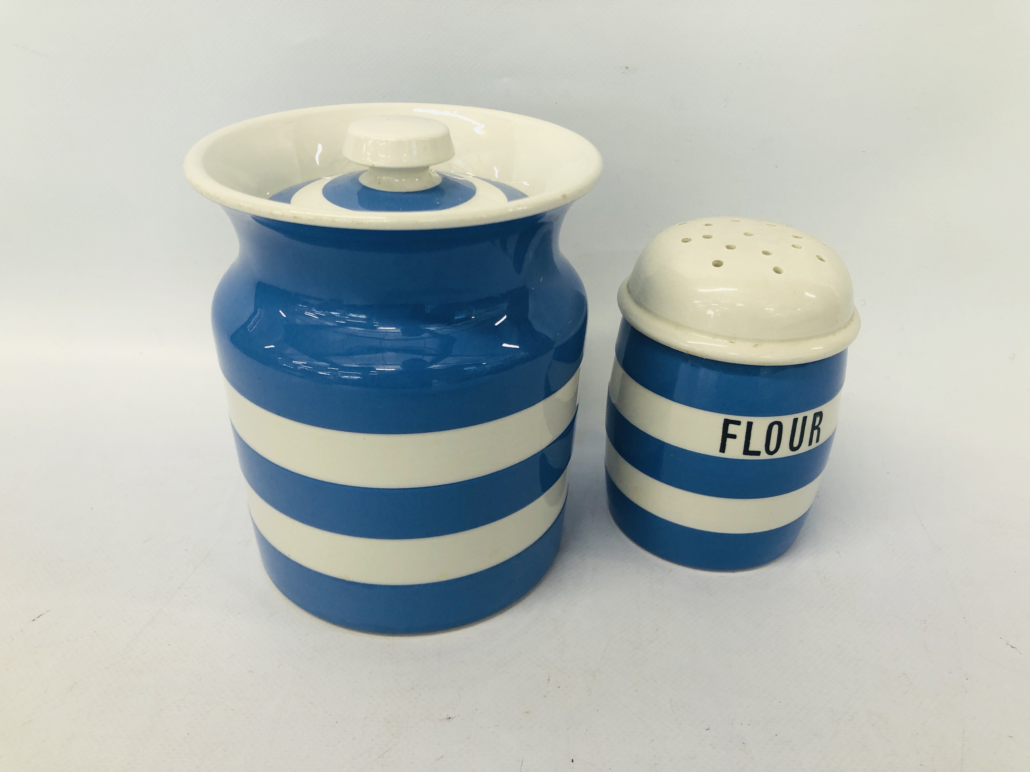 2 X HORNSEA STORAGE JARS "BISCUITS" AND "FLOUR", 2 TERRACOTTA STORAGE JARS, JUG & OIL & VINEGAR, T. - Image 11 of 13