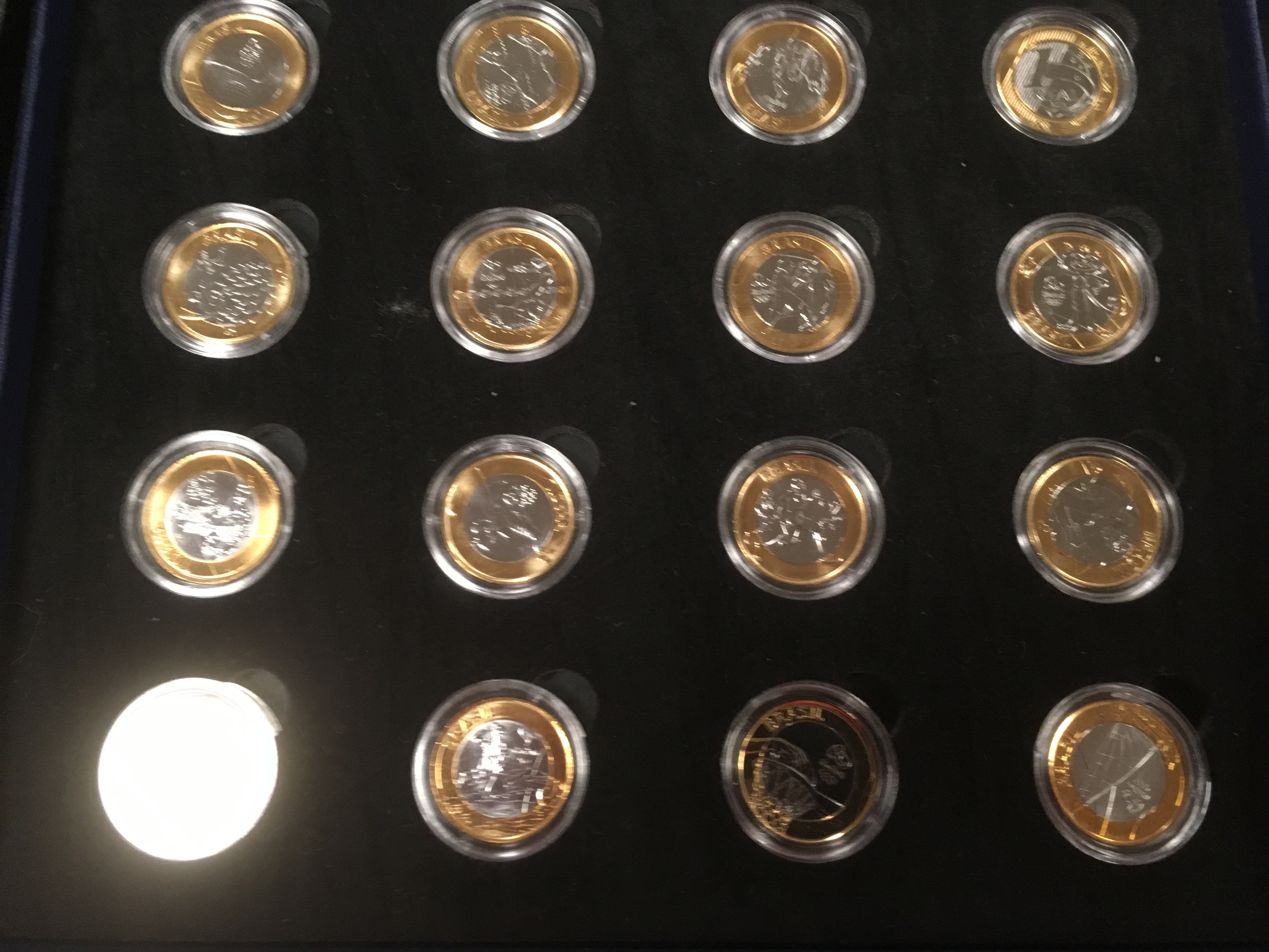 BOX OF WESTMINSTER AND OTHER COIN PART SETS AND ODDMENTS INCLUDING USA GOLD PLATED PRESIDENTIAL - Image 8 of 9