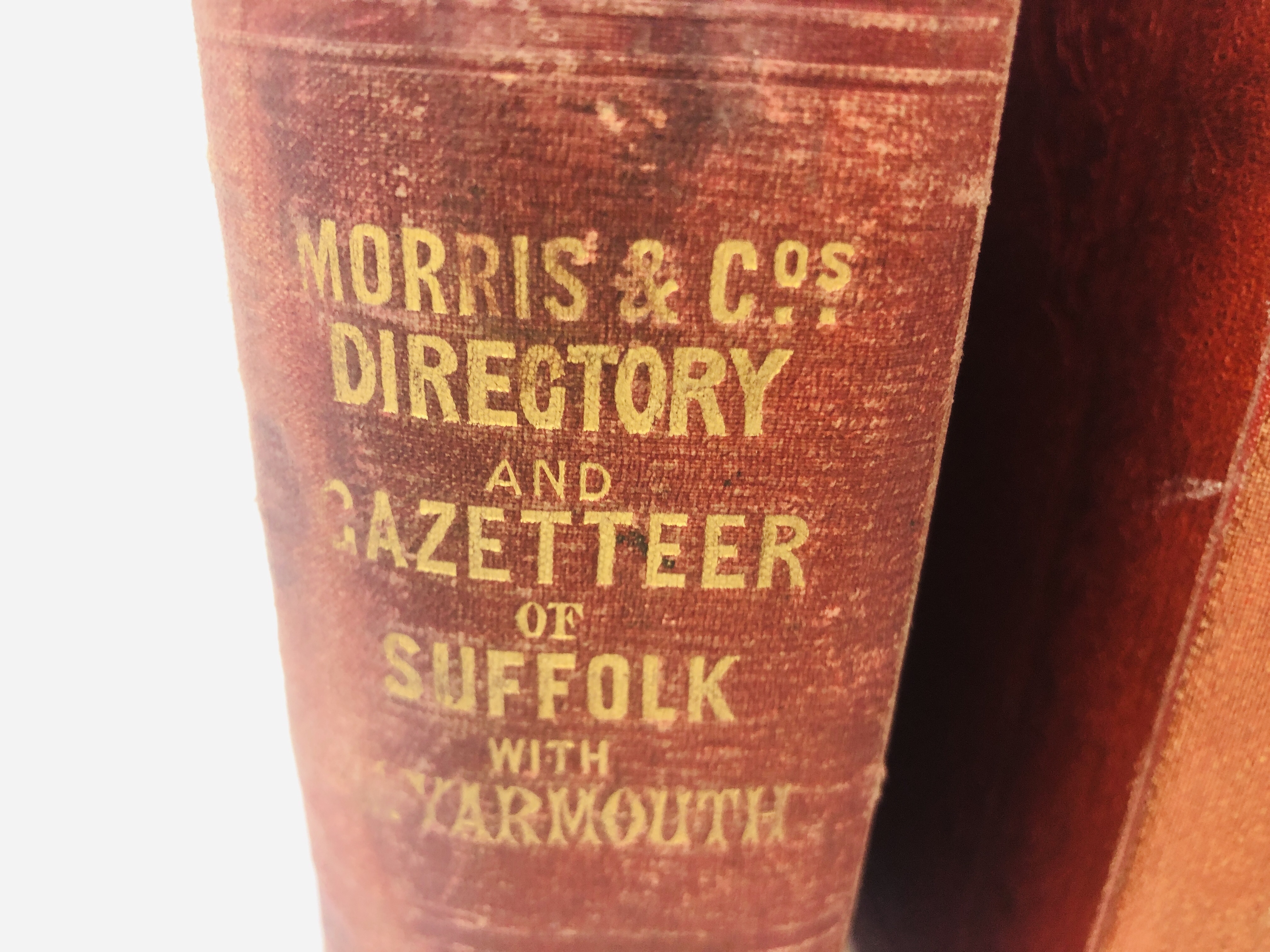MORRIS & CO. DIRECTORY & GAZETEER OF SUFFOLK WITH GREAT YARMOUTH PUB. NOTTINGHAM 1868. - Image 4 of 6