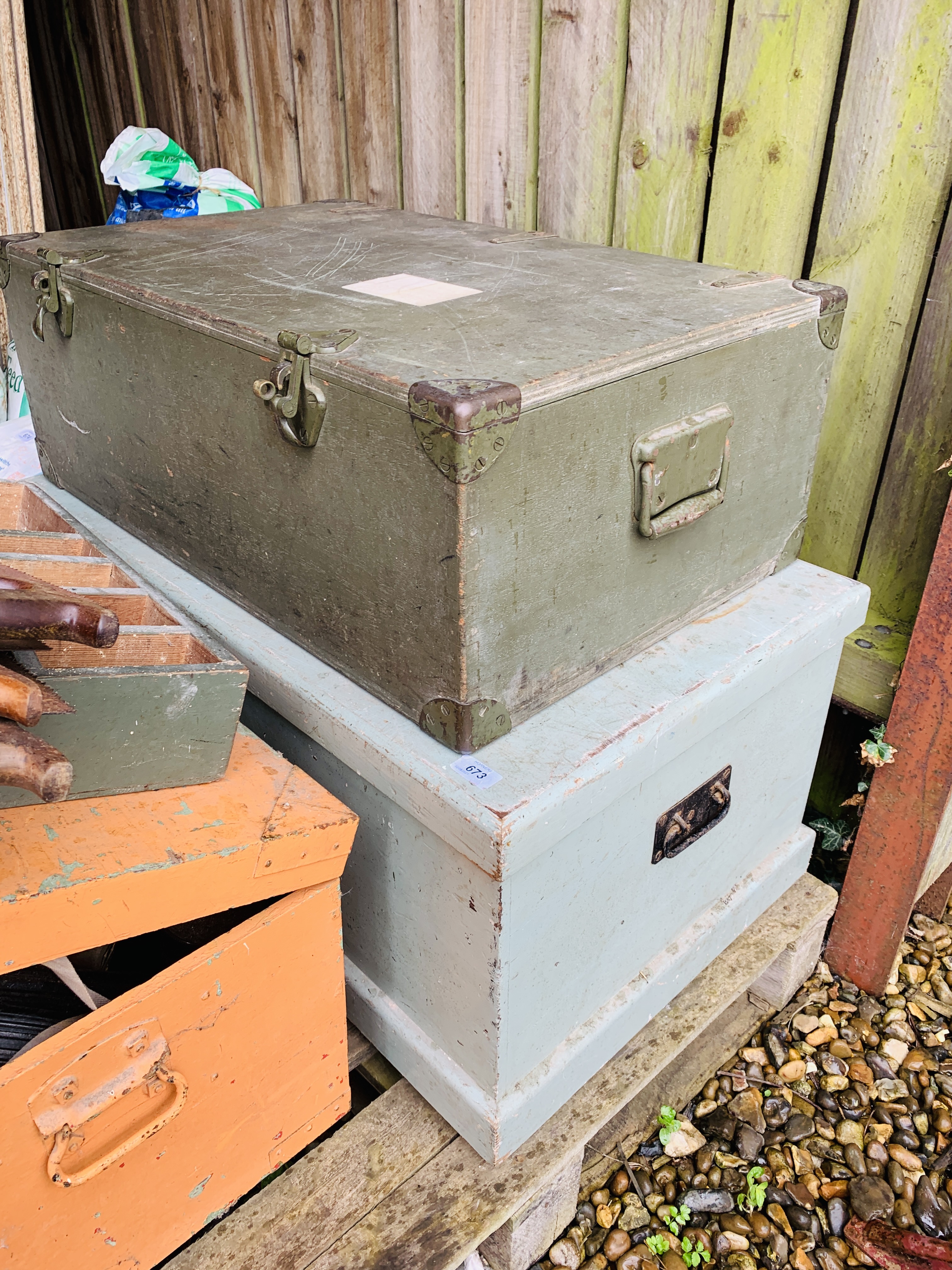 2 X VINTAGE TOOL CHESTS AND CONTENTS TO INCLUDE MISC. - Image 9 of 9