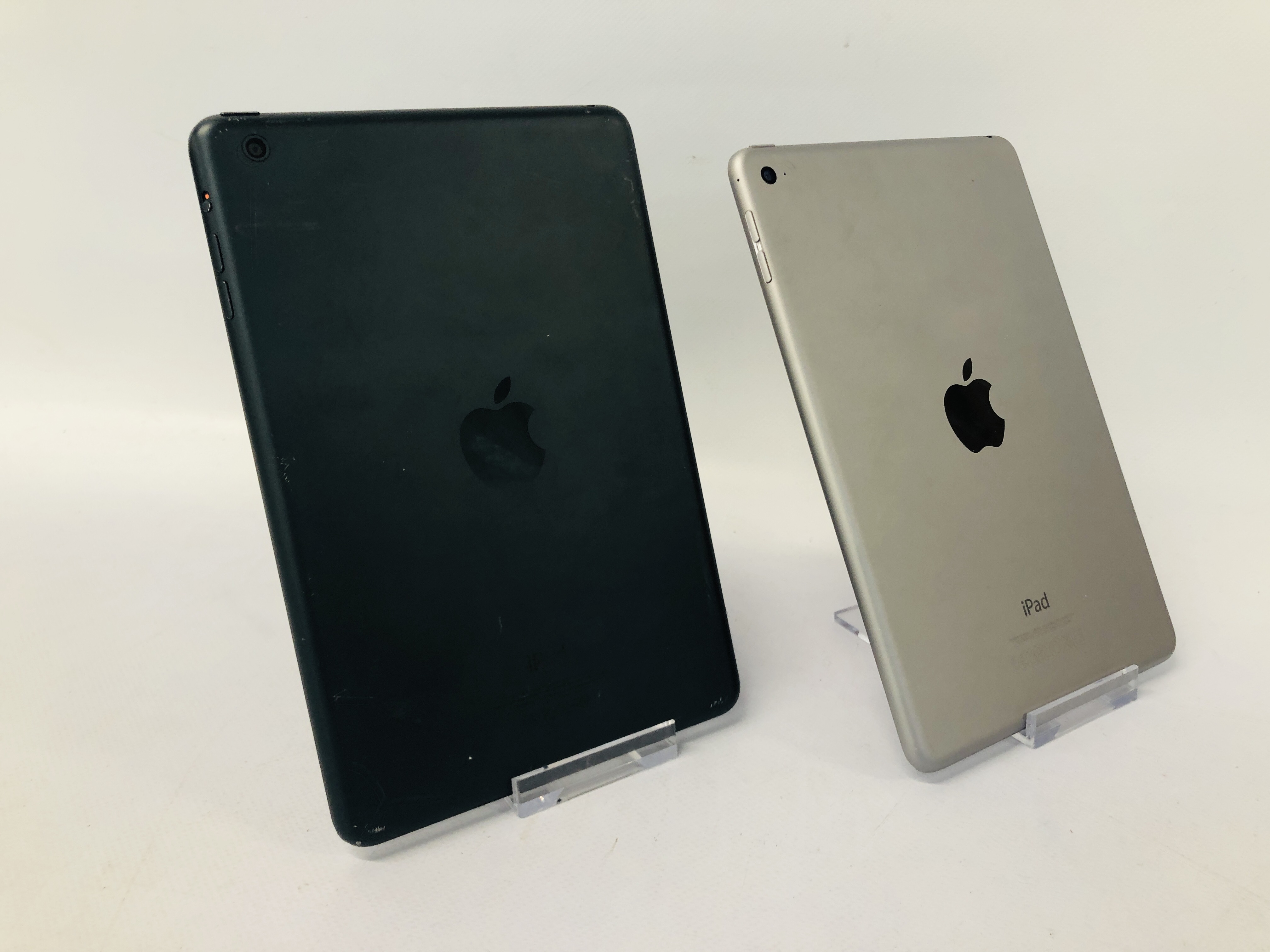 2 X APPLE IPAD, MINI 4 128GB SCREEN A/F AND MINI 56. - Image 4 of 4