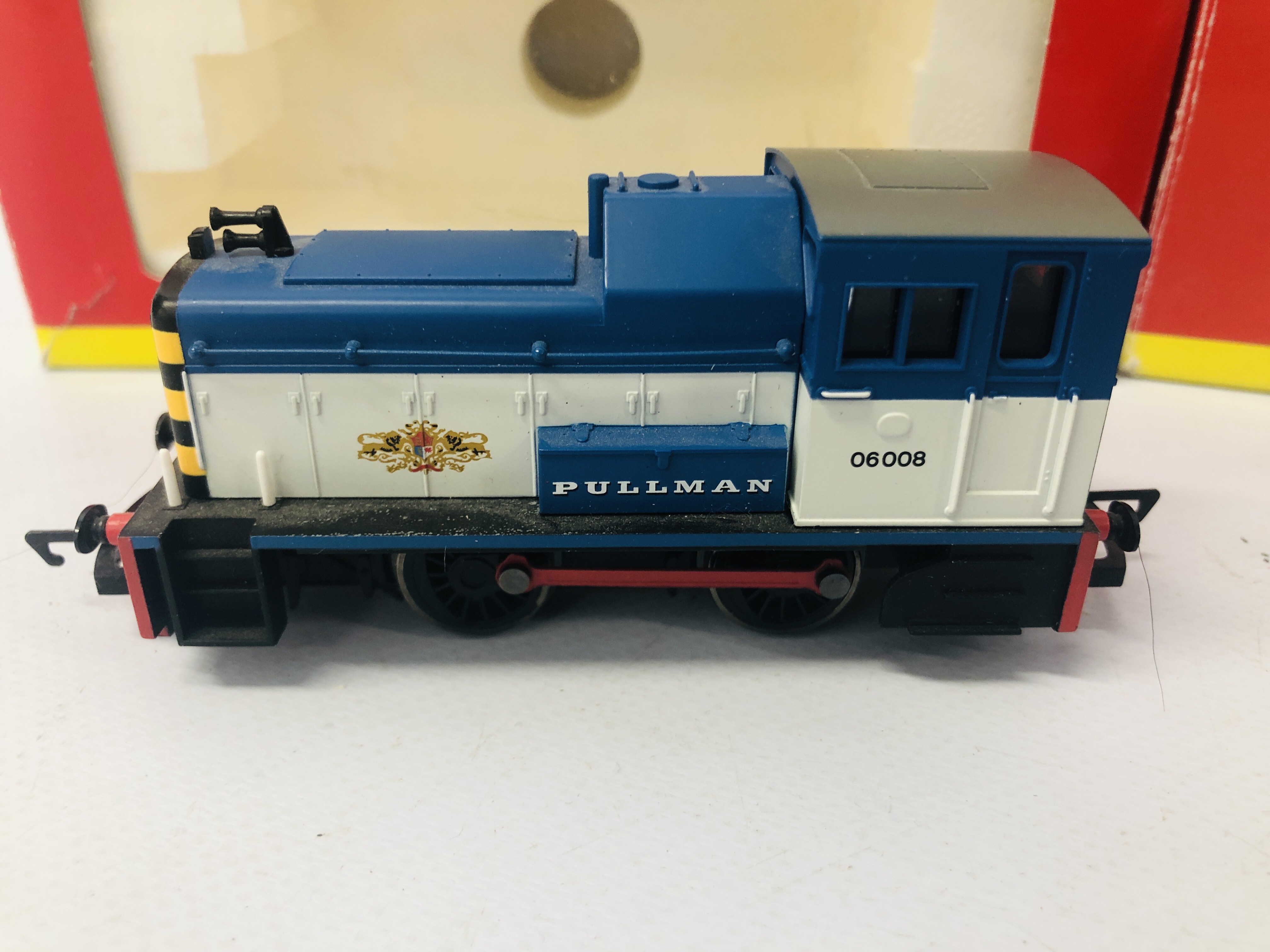 3 X HORNBY 00 GAUGE LOCOMOTIVE TO INCLUDE R2665 BR 0-4-0T NO. - Image 2 of 4