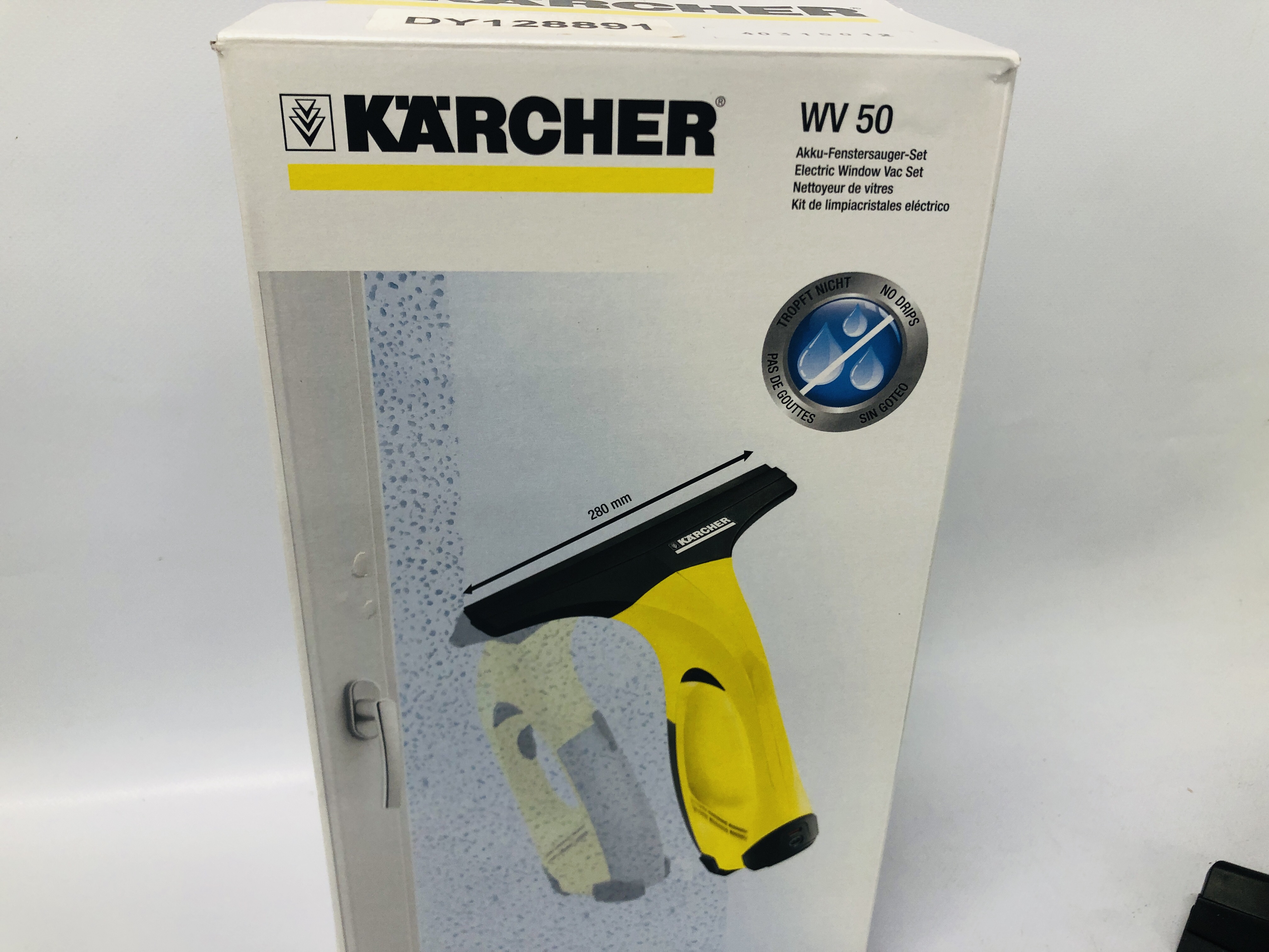 K'ARCHER WV50 WINDOW CLEANER IN BOX WITH CHARGER - SOLD AS SEEN - Image 3 of 4
