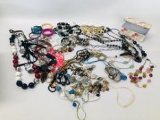 LARGE COLLECTION OF MIXED COSTUME JEWELLERY,