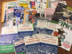 BAG OF FOOTBALL PROGRAMMES INCLUDING FA CUP FINALS 1952 (DAMAGED), 1958 (COVER DETACHED),