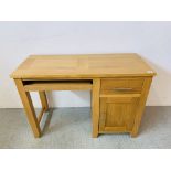 A MODERN OAK FINISH SINGLE DOOR SINGLE DRAWER COMPUTER DESK