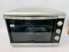 AN ARIETE BON CUISINE 520 TABLE TOP ROTISSERIE OVEN (UNUSED WITH BOX) - SOLD AS SEEN