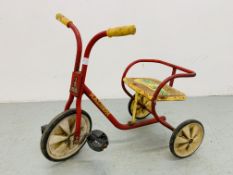 A VINTAGE CHILD'S RALEIGH TRICYCLE