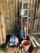 A COLLECTION OF SHED SUNDRIES TO INCLUDE HAND TOOLS - MARPLES CARPENTRY CHISELS, SAWS, SURFOAMS,