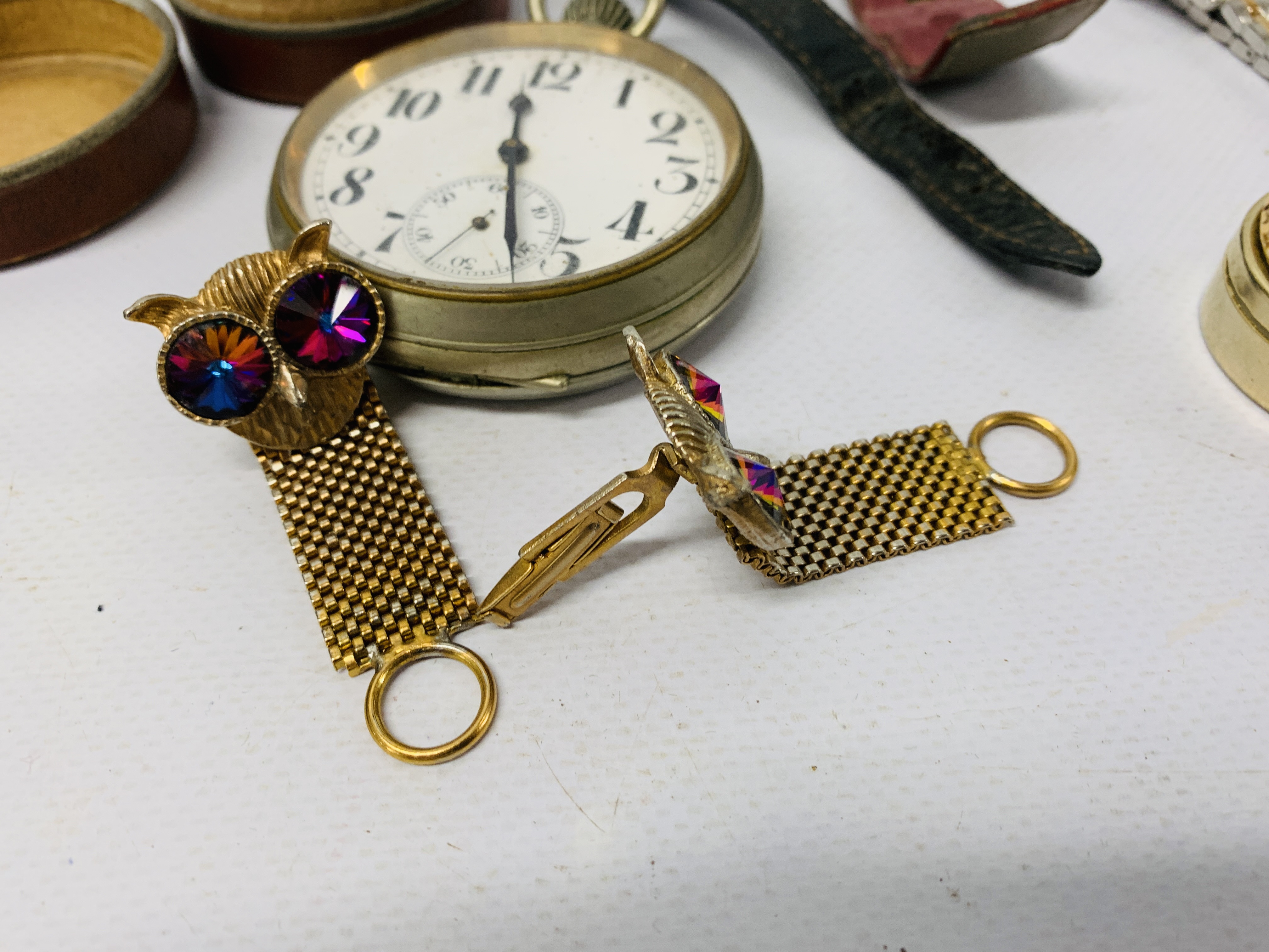 COLLECTION OF ASSORTED COSTUME JEWELLERY AND WATCHES TO INCLUDE CUFFLINKS, DEMI LUNE LADIES COMPACT, - Image 3 of 10