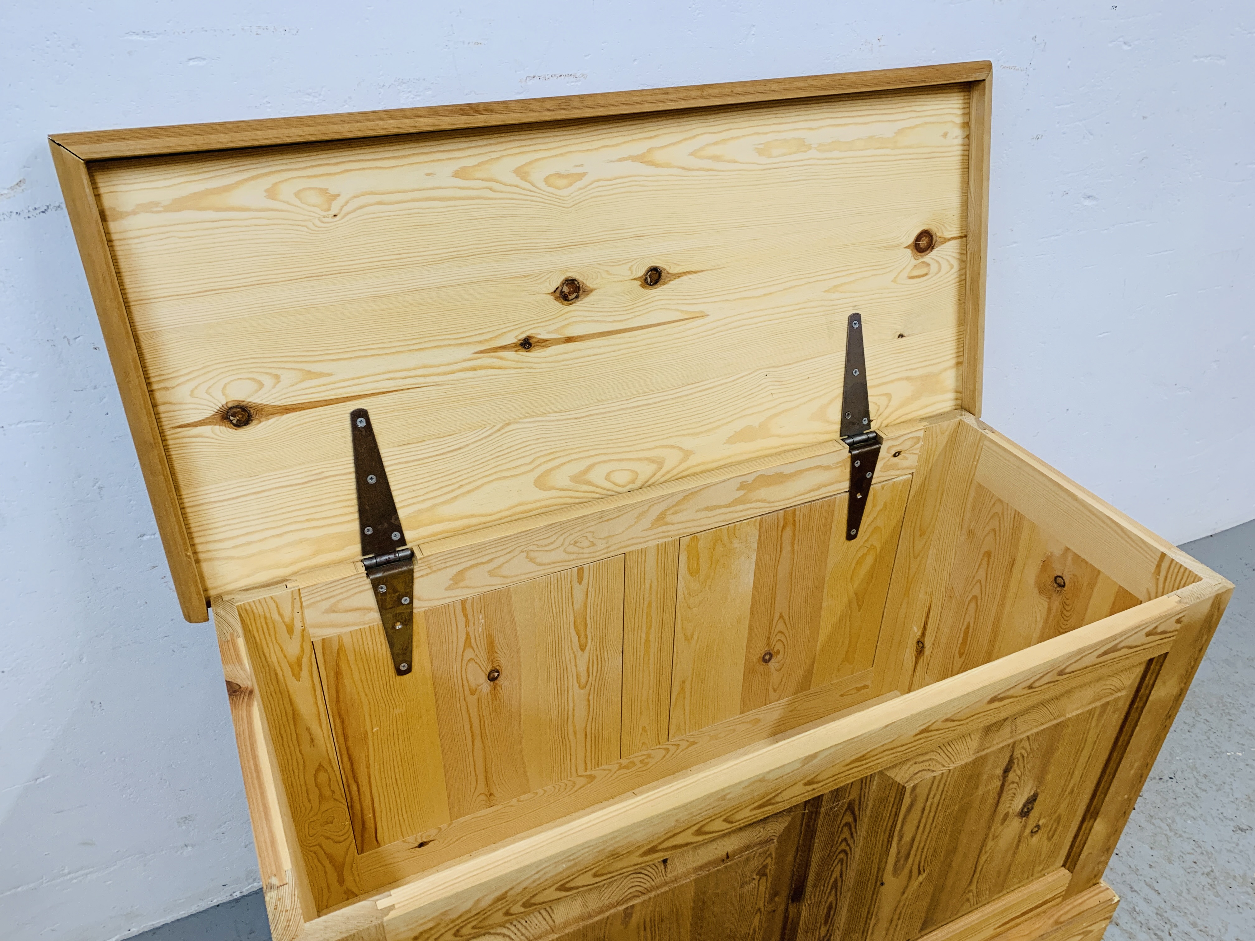 A SOLID WAXED PINE BLANKET BOX - W 94CM. D 42CM. H 62CM. - Image 6 of 7