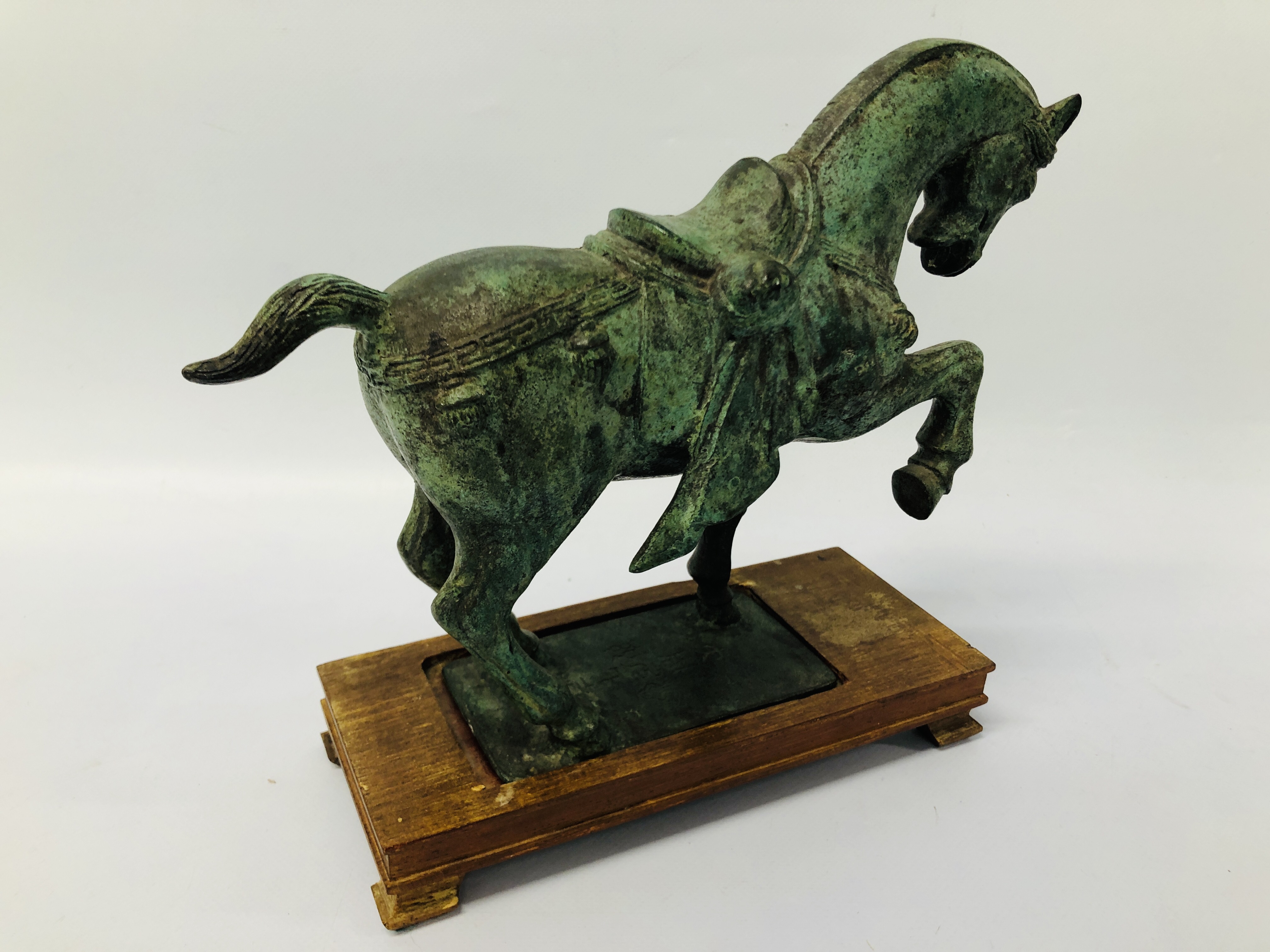 REPRODUCTION CAST TANG STYLE HORSE ON DISPLAY BASE - Image 5 of 8