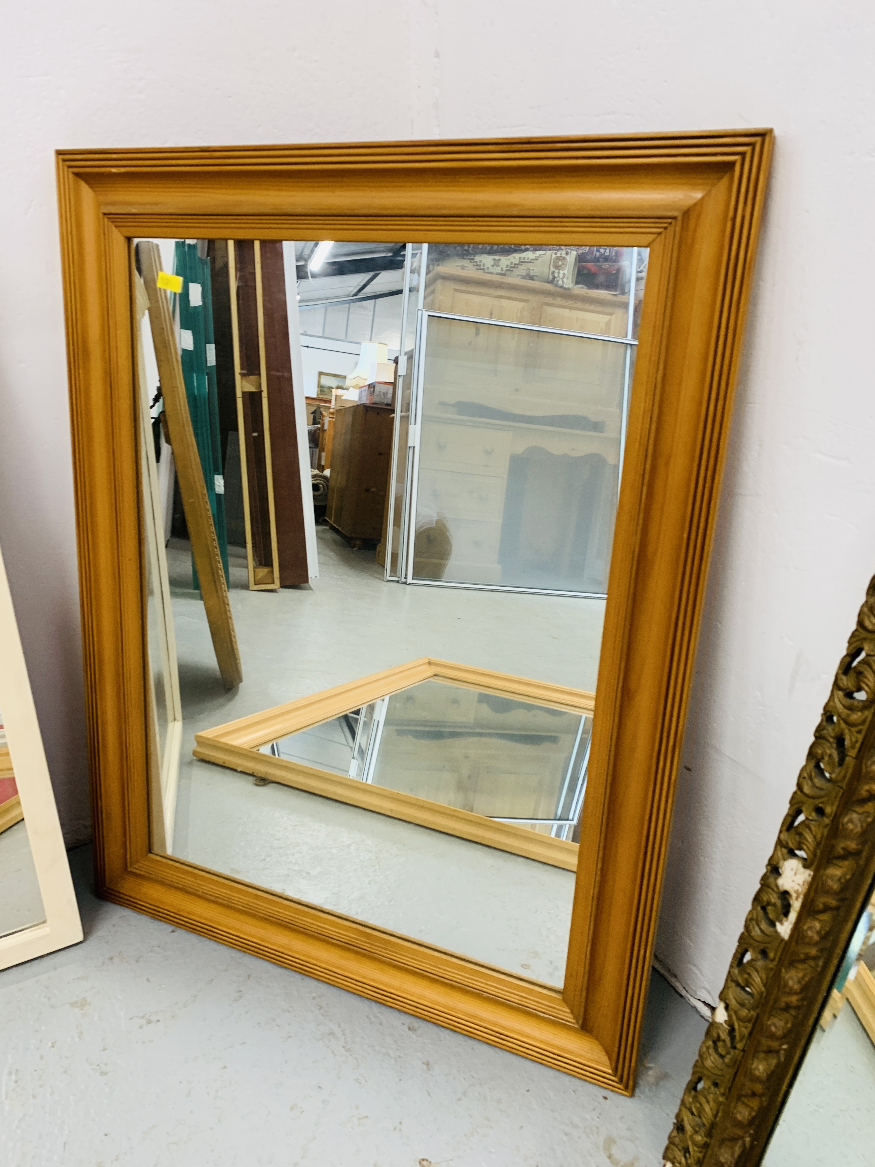 SEVEN VARIOUS WALL MIRRORS TO INCLUDE GILT OVAL, - Image 7 of 8