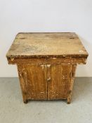 A VINTAGE CLERKS DESK BELIEVED TO BE FROM CAWSTON RAILWAY STATION PARCEL OFFICE W 92CM, D 64CM ,