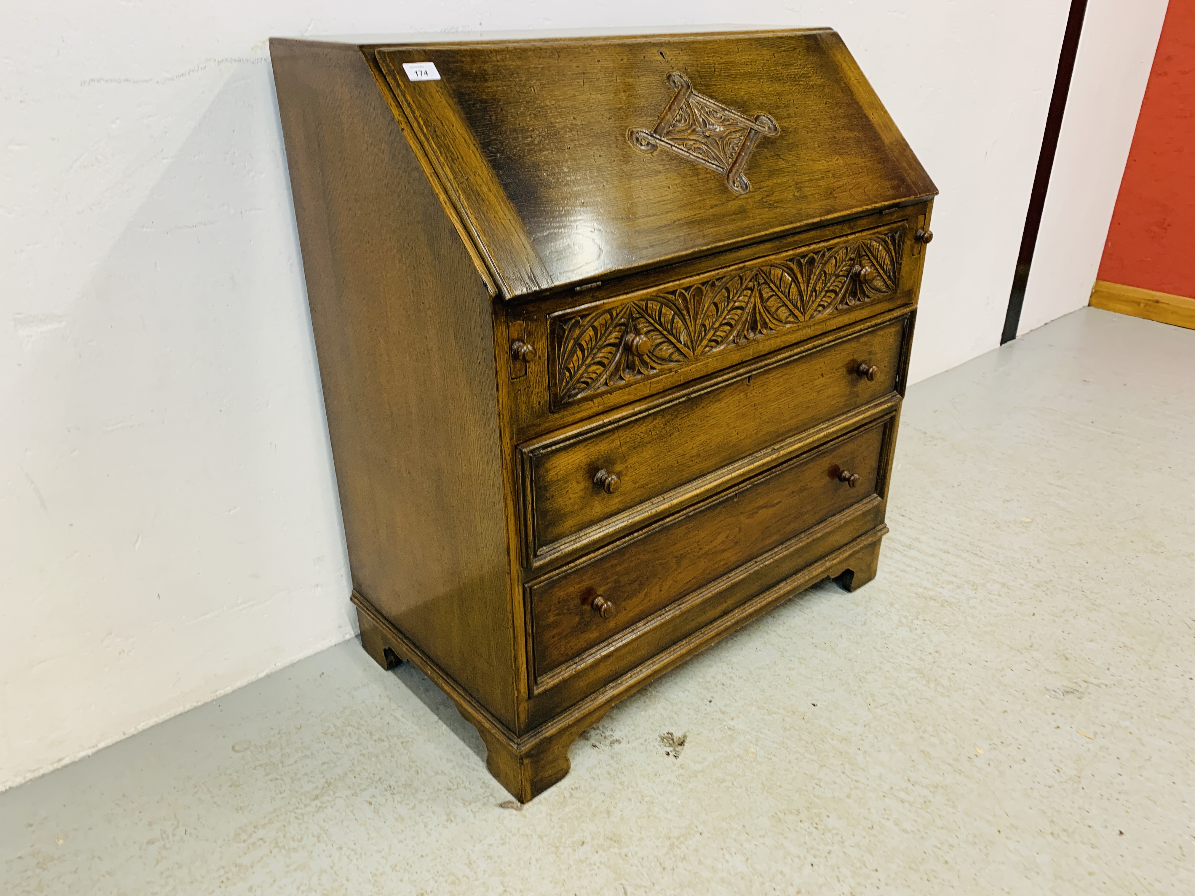 GOOD QUALITY REPRODUCTION OAK THREE DRAWER BUREAU WITH WELL FITTED INTERIOR - W 85CM. D 48CM. - Image 3 of 10