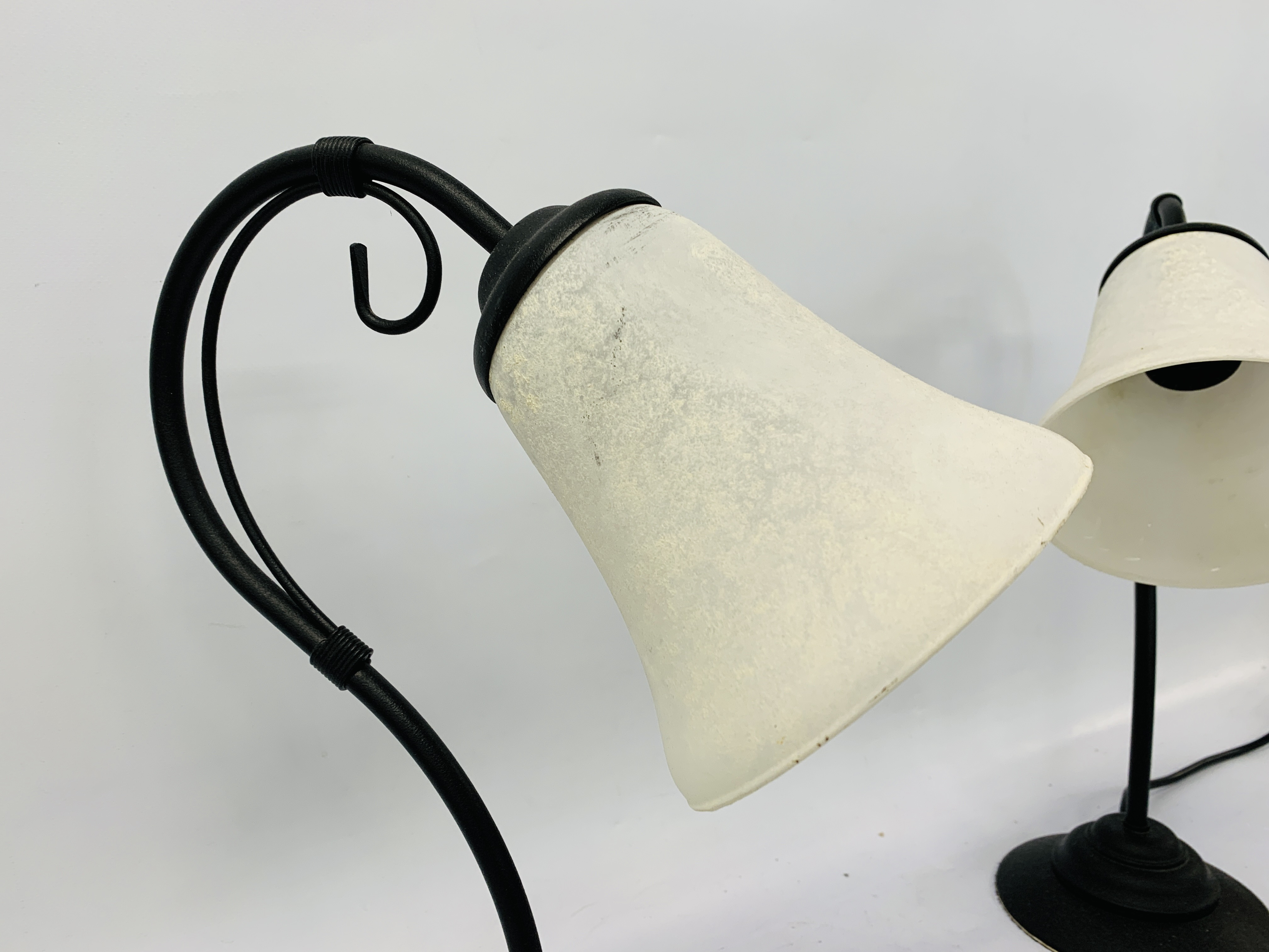 A PAIR OF MODERN SWAN NECK BEDSIDE LAMPS WITH OPAQUE GLASS SHADES - HEIGHT 38CM. - Image 5 of 5
