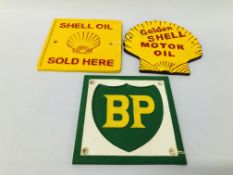 3 X REPRODUCTION CAST IRON ADVERTISING SIGNS "GOLDEN SHELL MOTOR OIL" 17CM X 17CM,