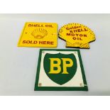 3 X REPRODUCTION CAST IRON ADVERTISING SIGNS "GOLDEN SHELL MOTOR OIL" 17CM X 17CM,