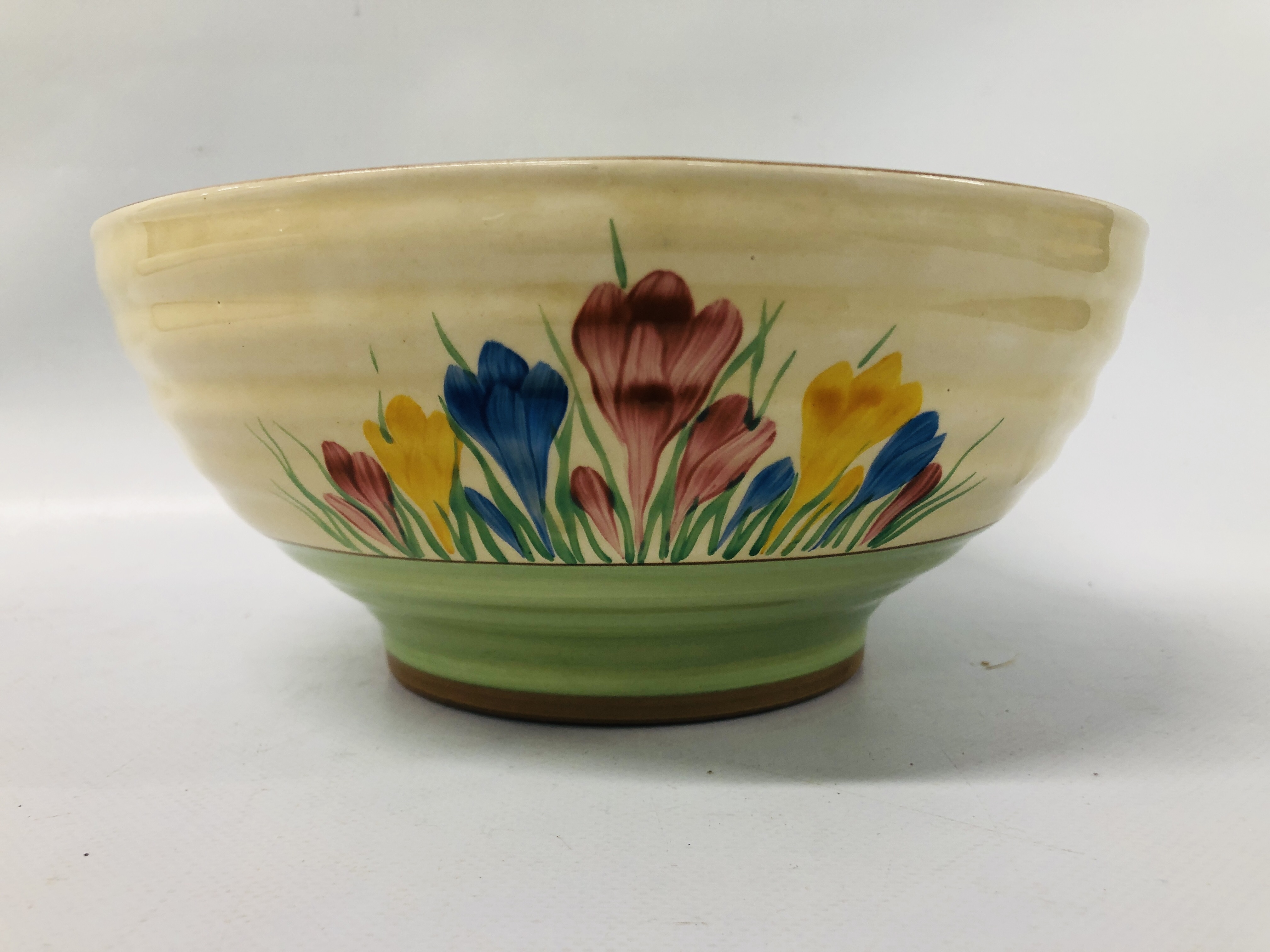 A CLARICE CLIFF "SPRING" CROCUS PATTERN BOWL - 24CM DIAMETER. 10.5CM HIGH. - Image 3 of 6