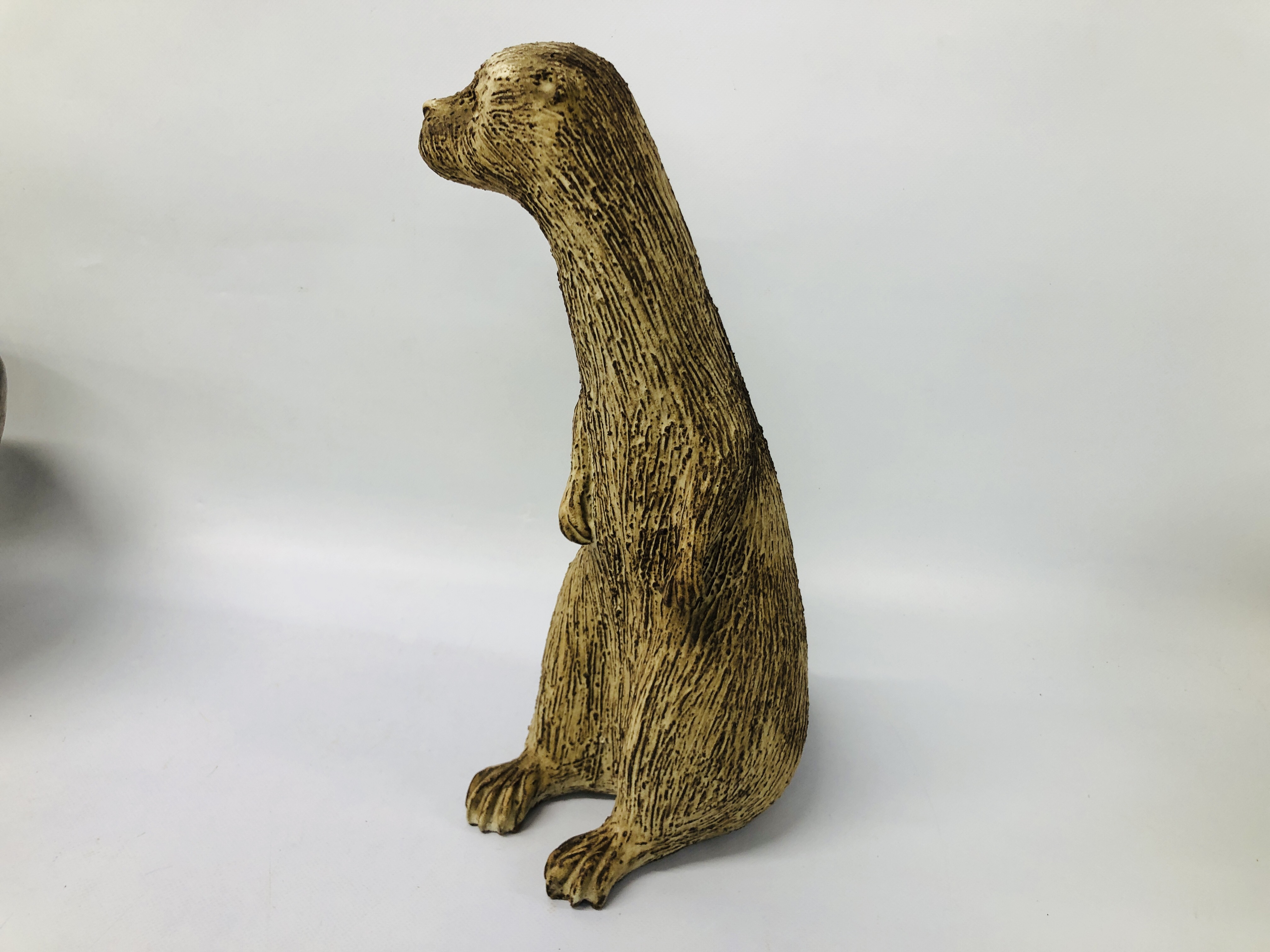 A STUDIO POTTERY OTTER SIGNED J VIRANDS RICHMOND 1973 (FOOT A/F), A SIGNED STUDIO POTTERY VASE, - Image 14 of 20