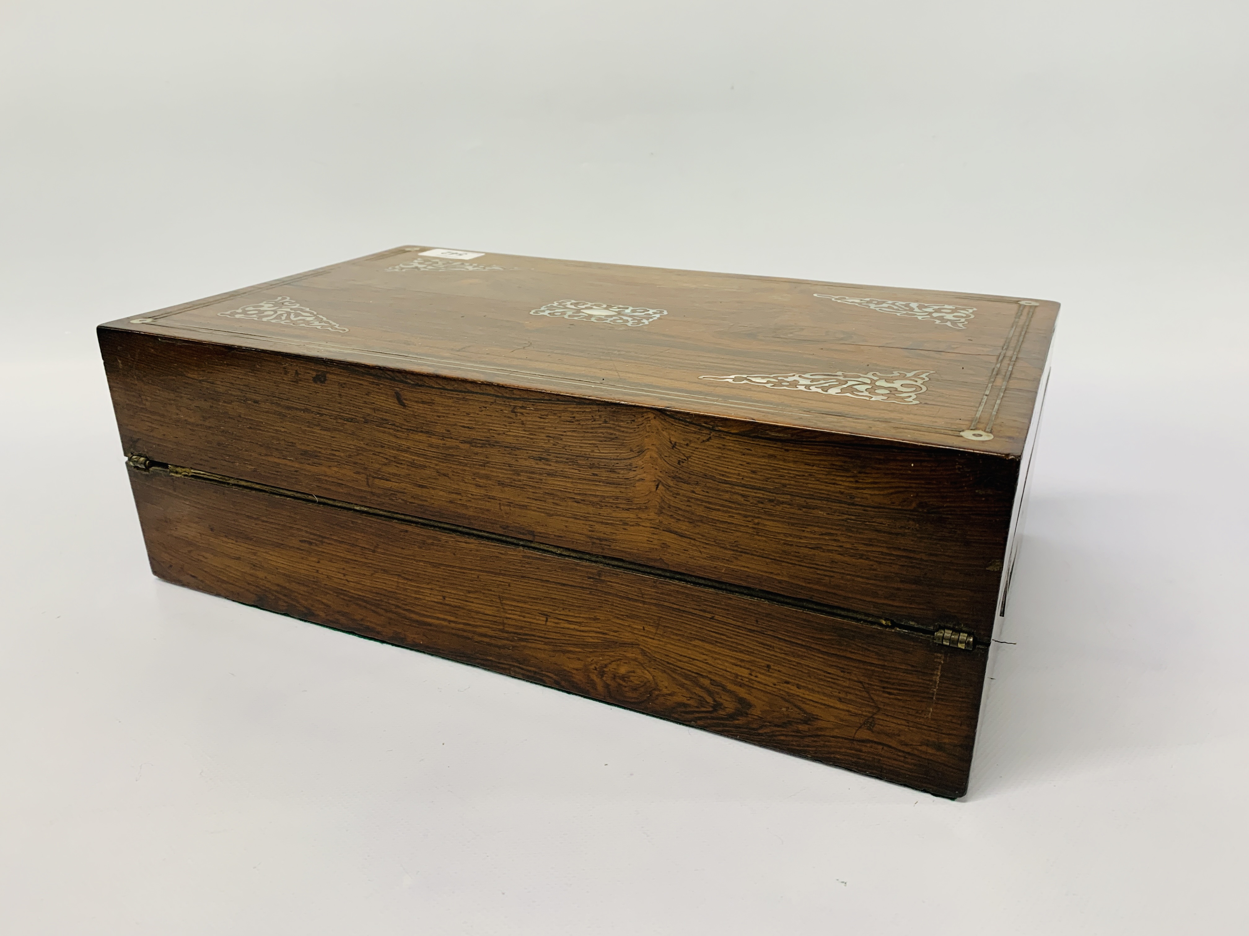 A PERIOD ROSEWOOD WRITING SLOPE WITH MOTHER OF PEARL INLAY - Image 16 of 21