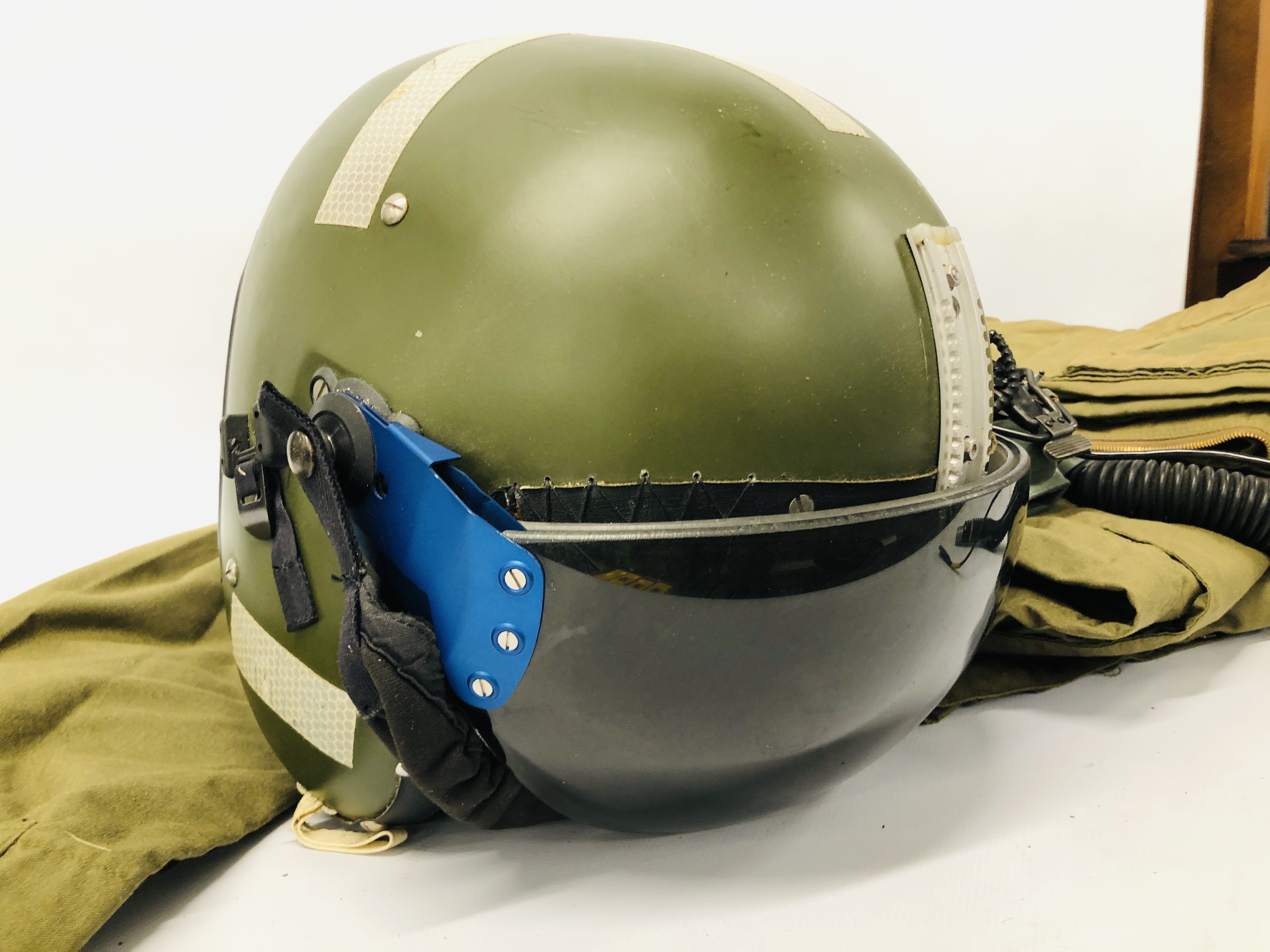 A FIGHTER PILOT'S HELMET ALONG WITH OXYGEN REGULATOR AND THREE SETS OF FLYING COVERALLS (FOR - Image 4 of 20