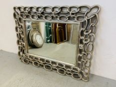 A DESIGNER RECTANGULAR BEVELLED WALL MIRROR IN SILVERED CHAIN LINK DESIGN FRAMEWORK - OVERALL W