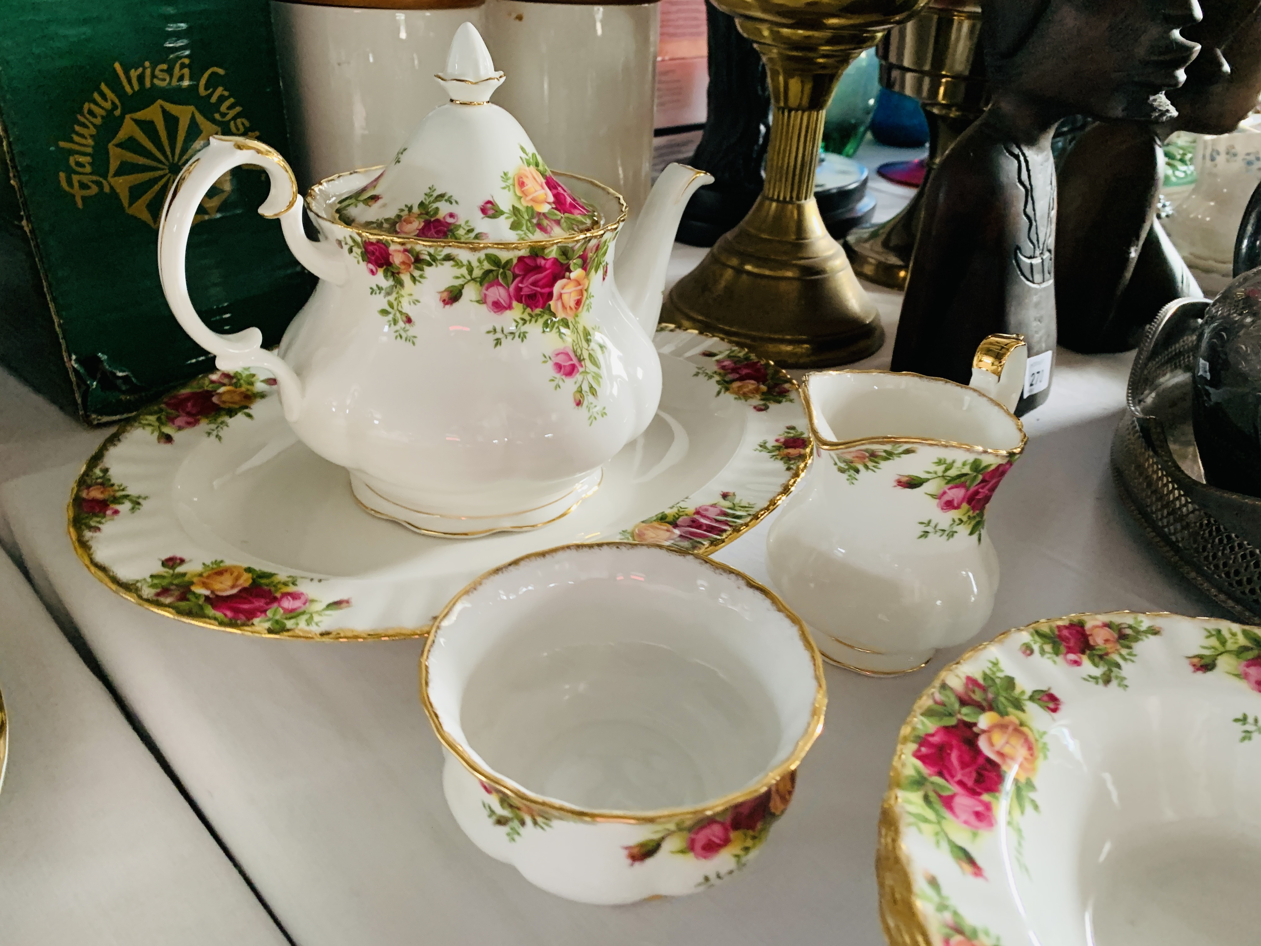 COLLECTION OF APPROX 37 PIECES OF ROYAL ALBERT OLD COUNTRY ROSES TO INCLUDE TEA POT, SUGAR AND MILK, - Image 6 of 8