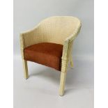 A CHILDS SIZE 1950S STYLE WOVEN CHAIR,