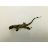 A FRANZ BERGMAN COLD PAINTED BRONZE LIZARD L 9.5CM.