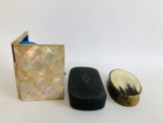 A MOTHER OF PEARL CARD CASE (REQUIRES ATTENTION), C19TH OVAL HORN BOX,