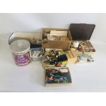 COLLECTION OF VINTAGE SEWING ACCESSORIES TO INCLUDE VARIOUS BUTTONS, COTTON REELS, PATTERNS, ETC.