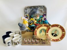 A COLLECTION OF DECORATIVE CLOWNS AND A COLLECTION OF ROYAL MEMORABELIA TO INCLUDE 1977 ROYAL STATE