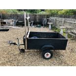 A SMALL SINGLE AXEL CAR TRAILER SOME REFURBISHMENT REQUIRED W 92CM,