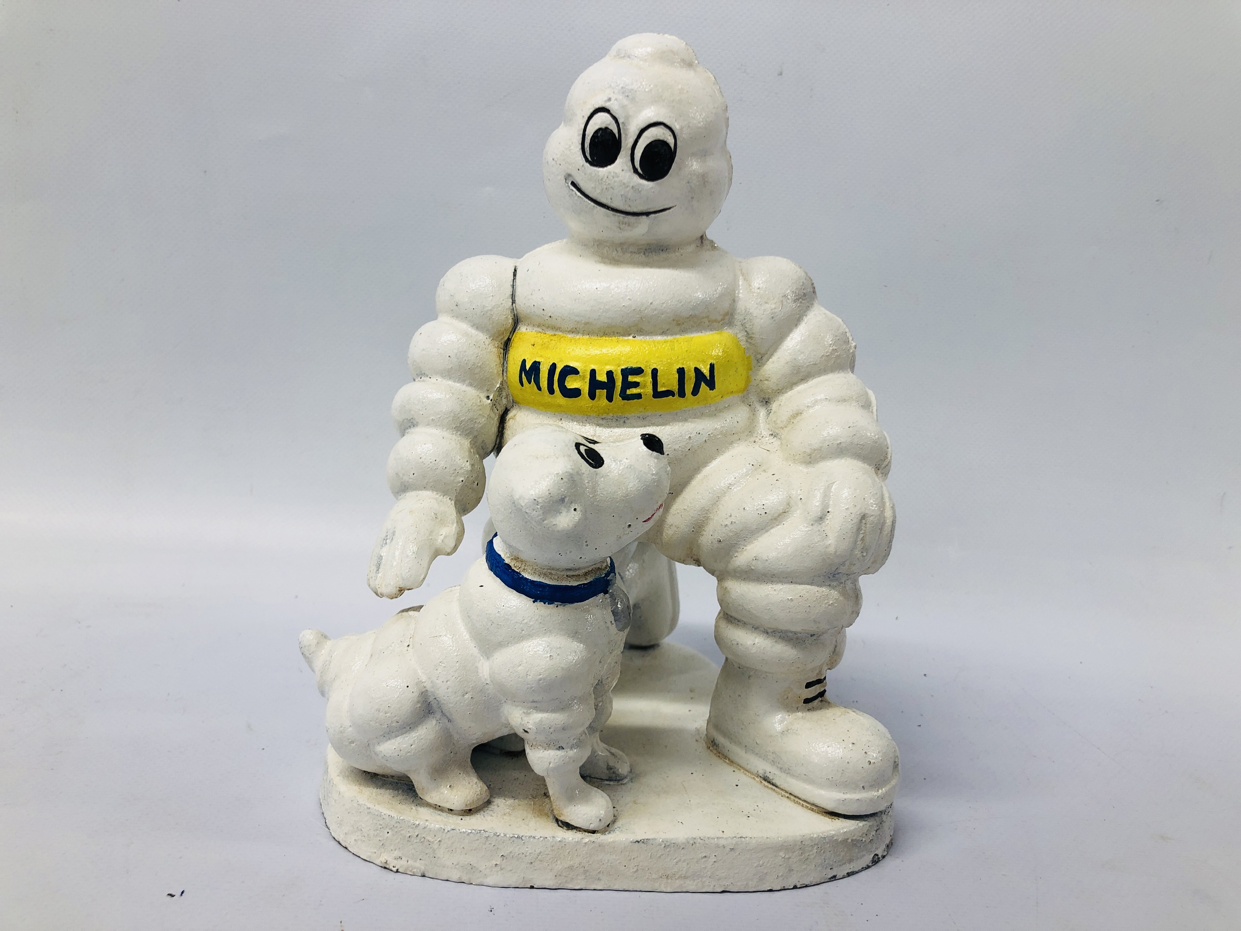 (R) MICHELIN FIGURE & DOG