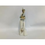 LARGE LLADRO FIGURINE HOLDING A SMALL DOG H 37CM