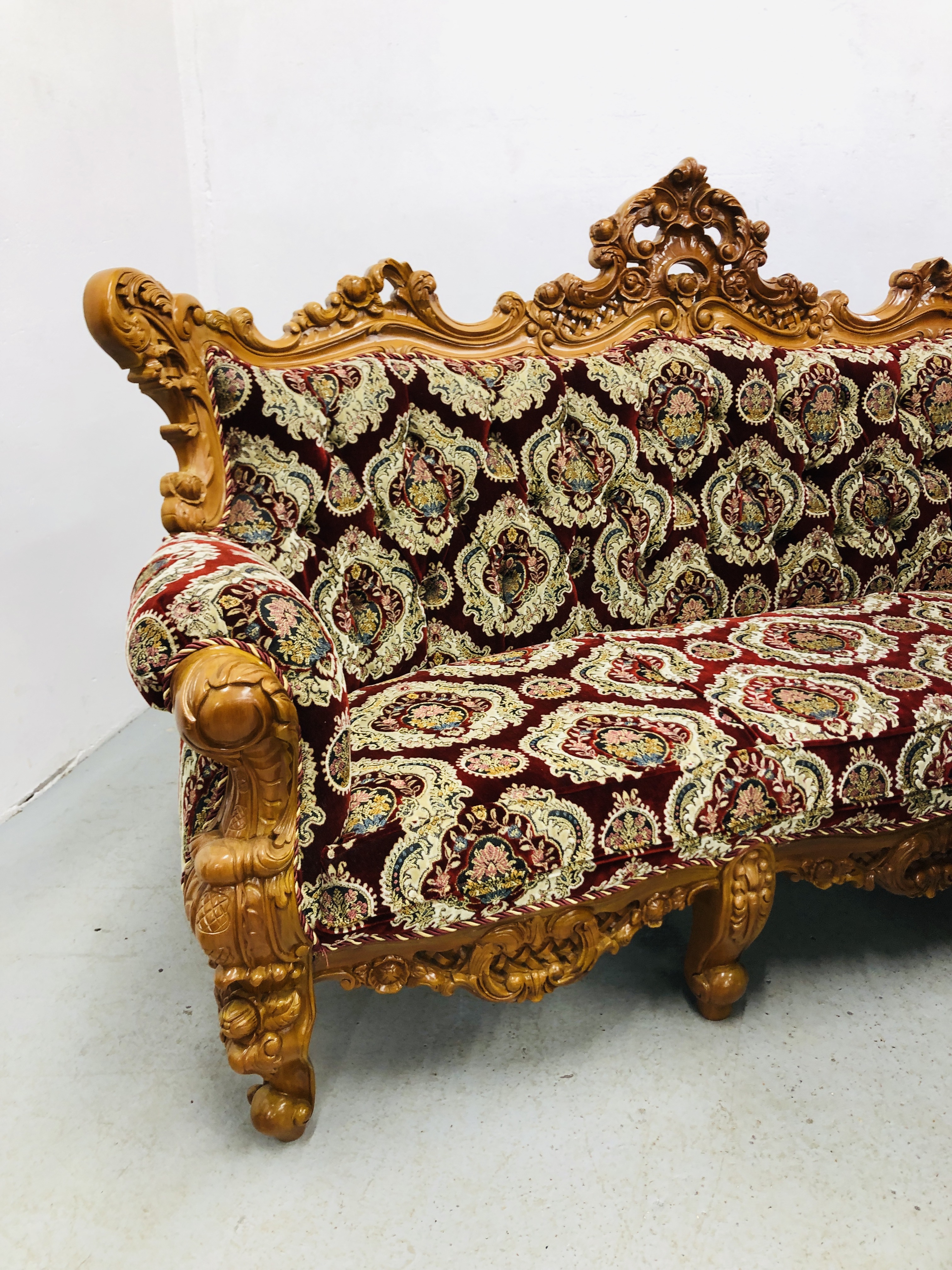 A PAIR OF HIGHLY DECORATIVE REPRODUCTION CONTINENTAL STYLE THREE SEATER COUCHES - NON COMPLIANT - Image 10 of 14