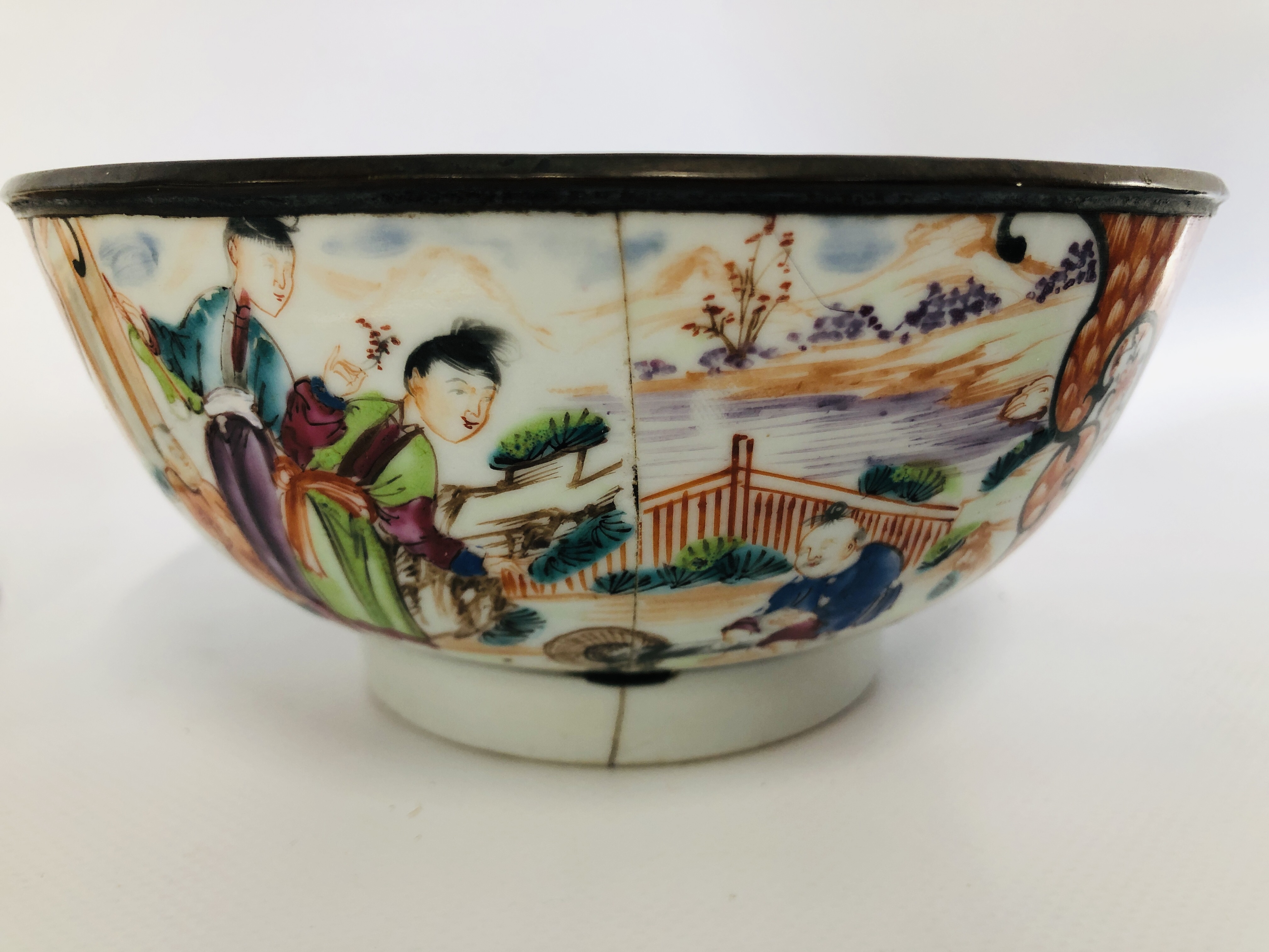 COLLECTION OF MAINLY CHINESE BLUE AND WHITE AND POLYCHROME PIECES, - Image 19 of 21